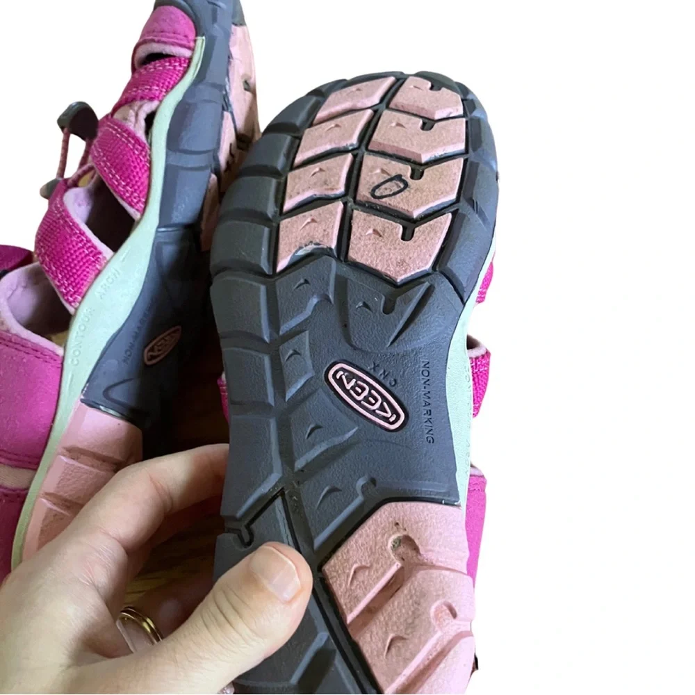 Big Kids' Newport Pink Size 2 - Picture 6 of 6